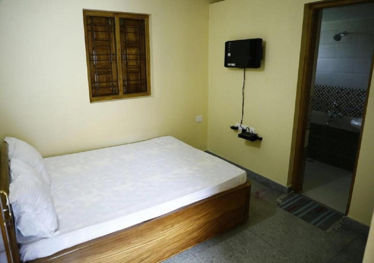 Nest Guest House 부바네스 외부 사진